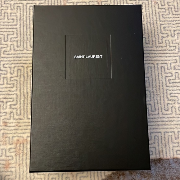 Saint Laurent Jodie Flat Leather Slide Sandals - Picture 7 of 8